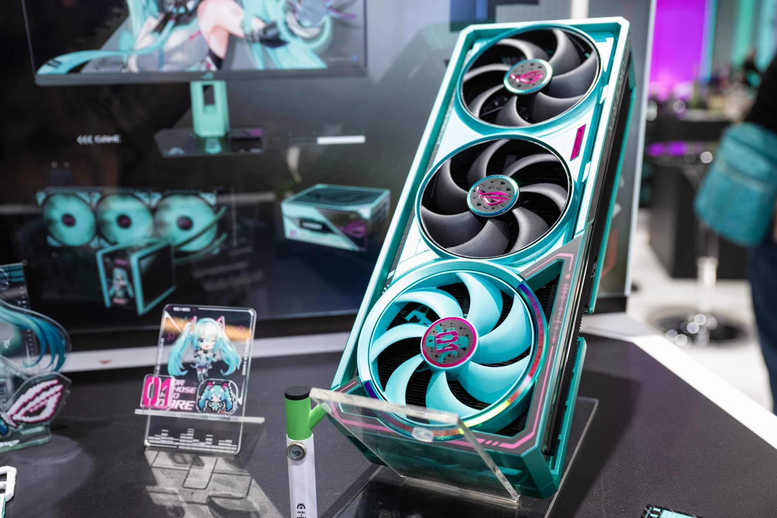 來趟ROGx《初音未來》之旅吧!主題快閃店登場、入手小全配就送好禮,現場活動直擊 12 20251024 asus11 3 scaled