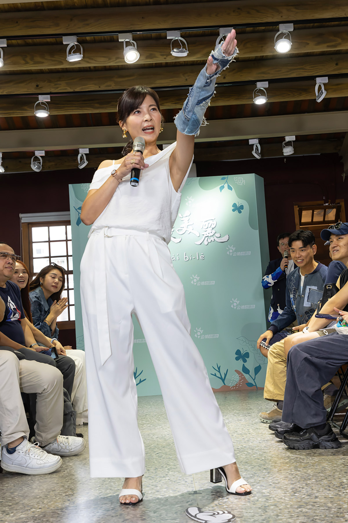 台語台《生活愛美麗》全新登場!真的是八弟!六姊一哥送祝福!陳瑋薇攜手百萬網紅熱力應援  2 20251027 NEWS 1 18