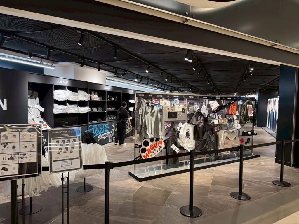 ENGENE快筆記!人氣韓團ENHYPEN喜迎五週年,巡迴快閃店最終站登台! 4 20251029 NEWS6 10