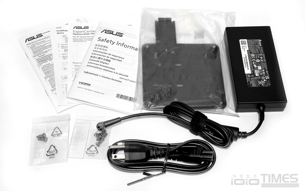 ASUS ExpertCenter PN54開箱試用,搭載AMD Ryzen AI 7 350的迷你Copilot+ PC、日常運算需求一機搞定 9 asusexpertcenterpn54 014