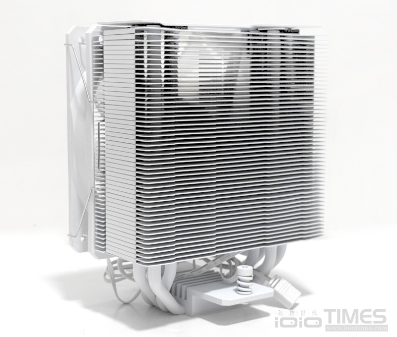 FSP MP7/NP5 WHITE ARGB Cooler開箱試用,純白體驗與亮眼燈效一次滿足! 12 fspmp7np5whiteargbcooler 016 2