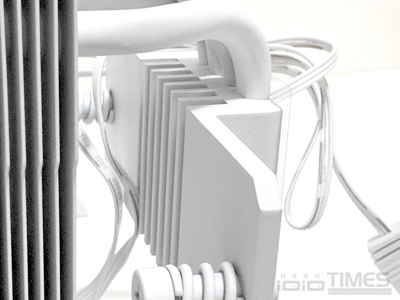 FSP MP7/NP5 WHITE ARGB Cooler開箱試用,純白體驗與亮眼燈效一次滿足! 14 fspmp7np5whiteargbcooler 018 1