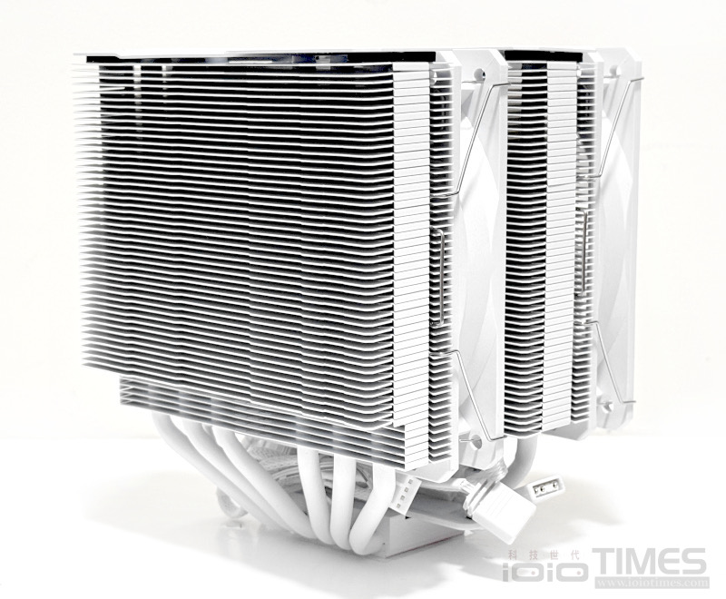 FSP MP7/NP5 WHITE ARGB Cooler開箱試用,純白體驗與亮眼燈效一次滿足! 22 fspmp7np5whiteargbcooler 027 2