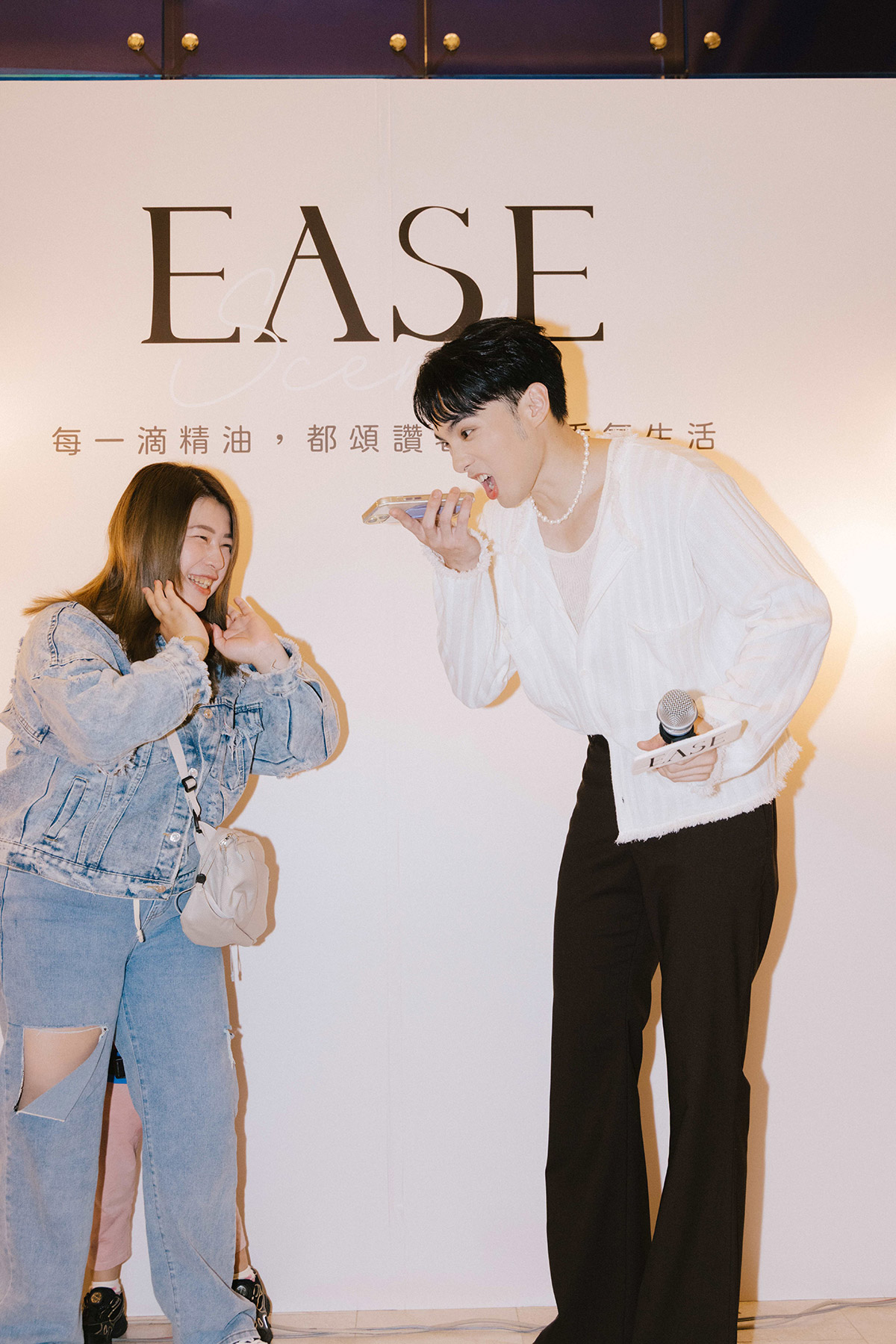 新光三越台中店浴火重生!偉晉攜手EASE香氛登場!超過300名粉絲擠爆現場! 2 20251031 NEWS 2 2