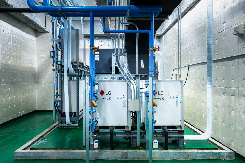 迎戰全球經濟放緩!LG商用解決方案助企業營運效率升級 1 20251104 lg01