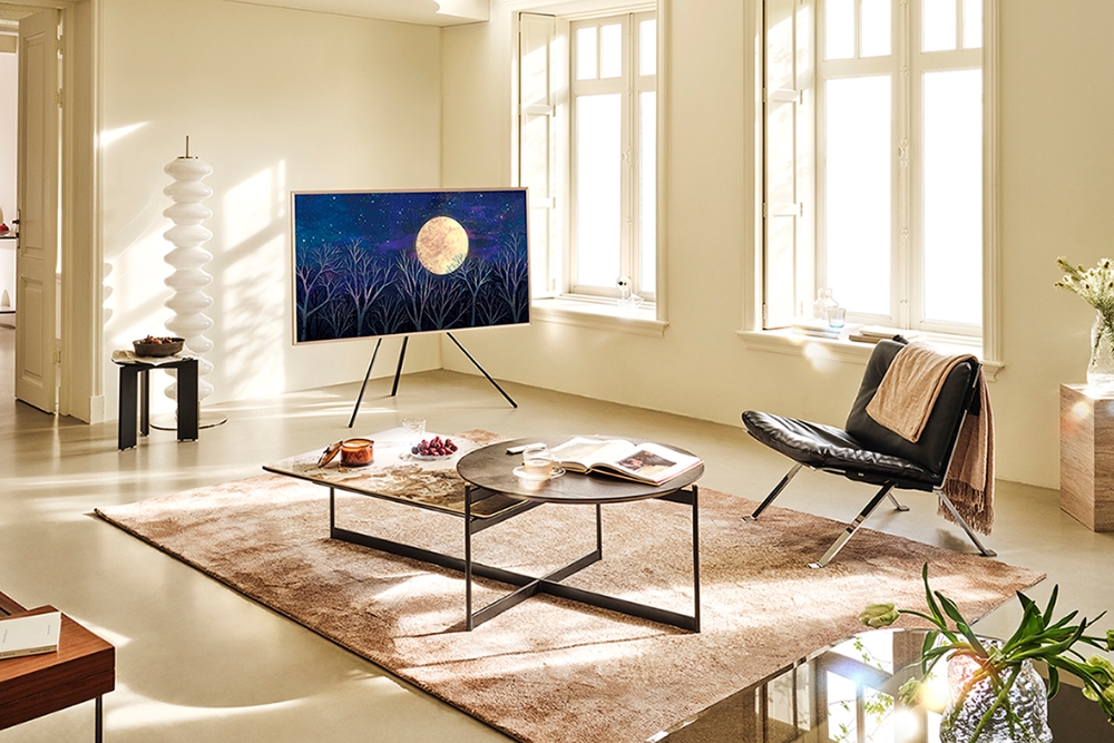 防彈少年團(BTS)成員RM攜手三星推出短片,展現透過三星Art TV居家欣賞藝術的樂趣 3 20251104 samsung03