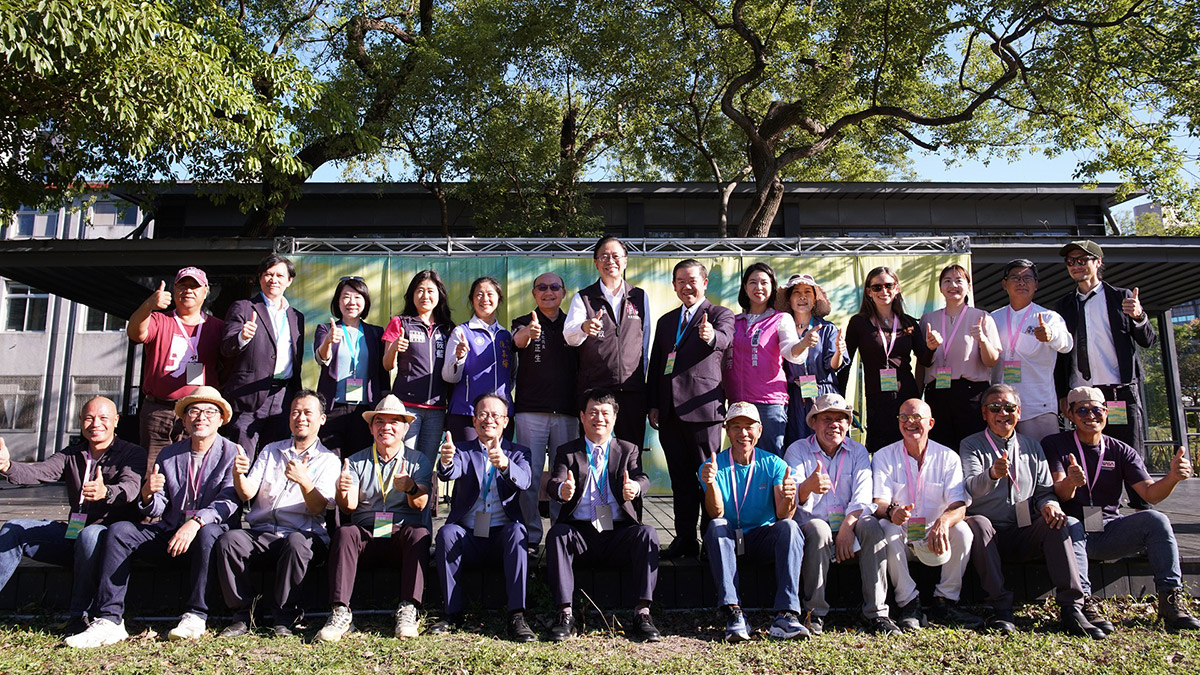 桃園市政府與明基基金會攜手、虎頭山大地藝術節登場,打造融合藝術、劇場、農學市集的城市綠地盛會 1 20251107 NEWS 3 19