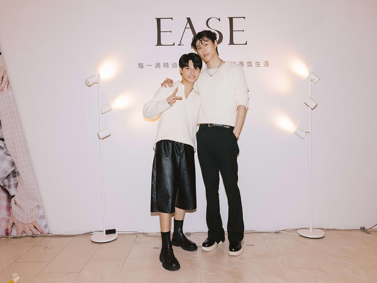 《秘密關係》續集上演?!「拓晞CP」香噴噴登場!超過300名粉絲擠爆新光三越台中店 2 20251107 NEWS 3 3