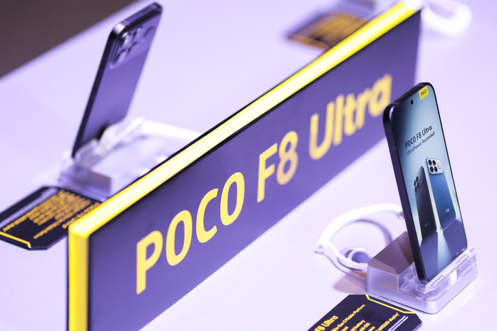 POCO F8 Series強悍登場、一次解鎖四大核心戰力,攜手Bose聯合調音×首發Snapdragon 8 Elite Gen 5×搭載5倍潛望長焦×旗艦HyperRGB AMOLED螢幕震撼升級 4 20251126 pocof804