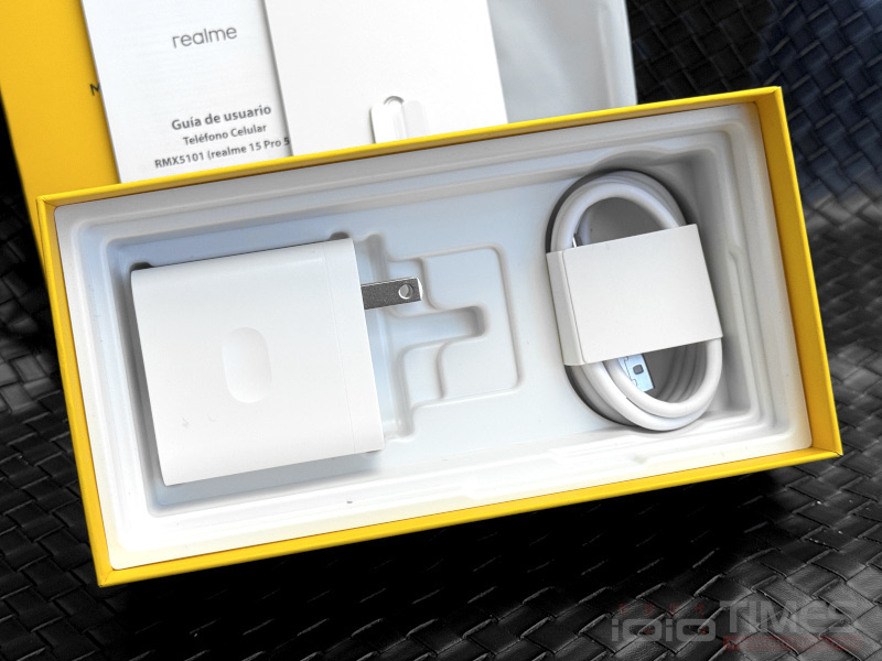 realme 15 Pro、15 5G開箱試用,三鏡好拍、美型設計,高效/平價的超值選擇! 8 realme15pro15 010 1