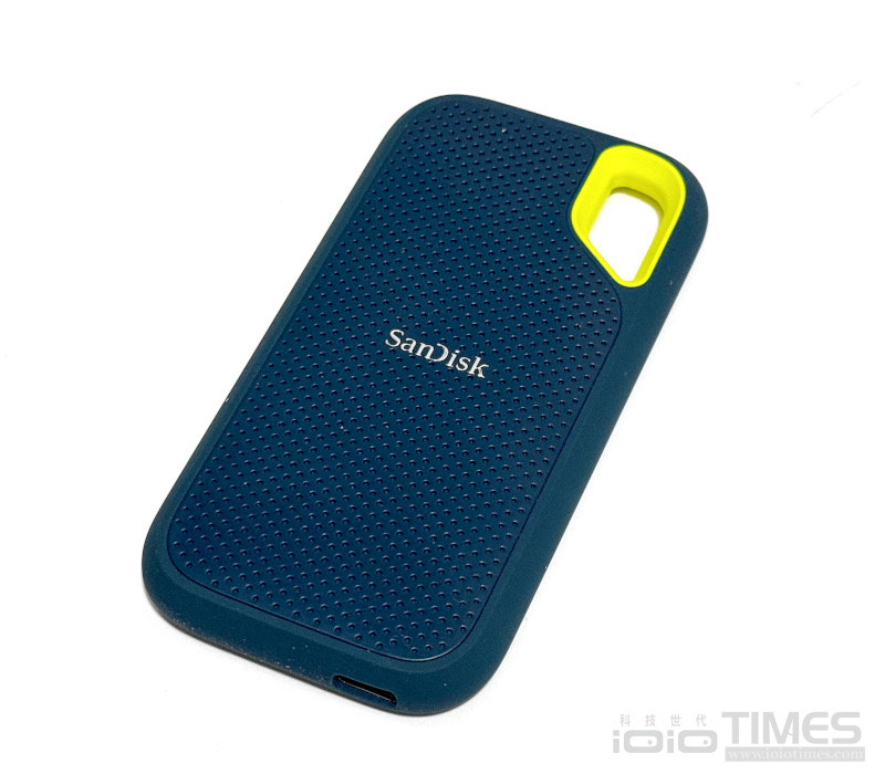 SanDisk Extreme Portable SSD開箱試用,小巧易攜、IP65防水防塵、高速1050/1000 MB/s傳輸 8 sandiskextremessd 012 2