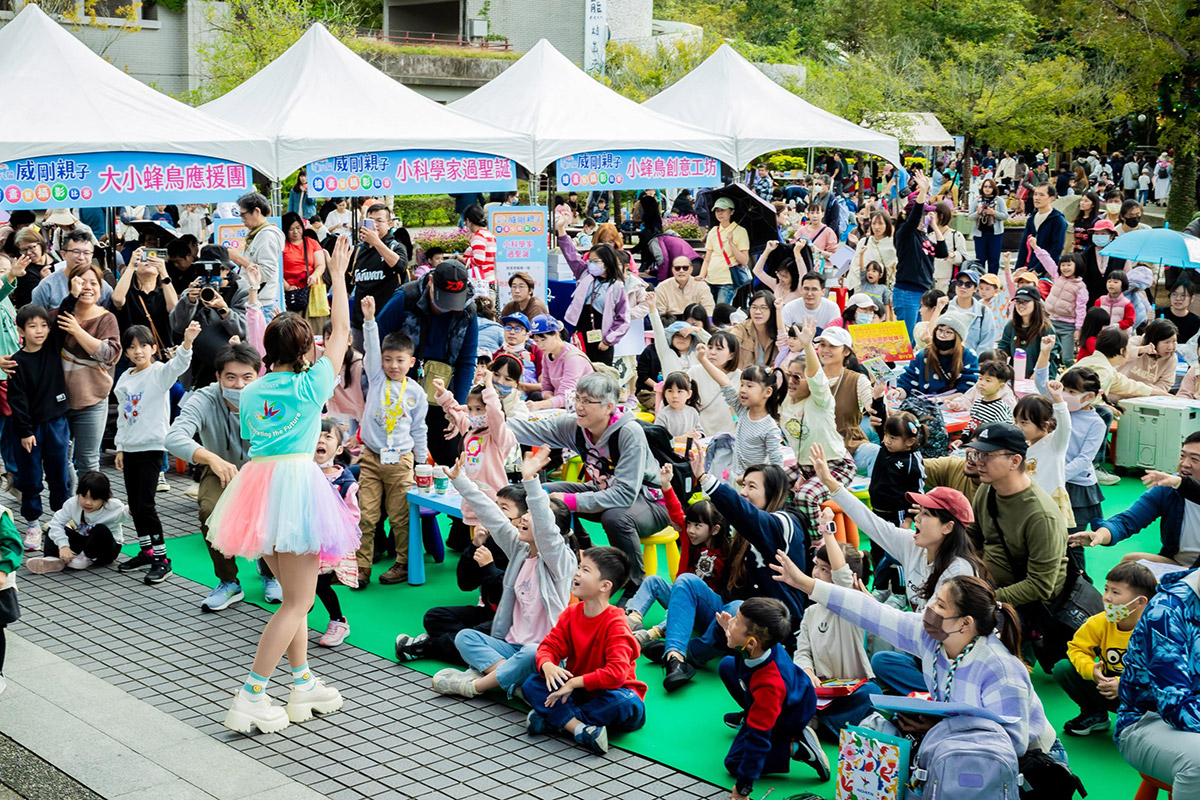 創意守護地球!「第八屆威剛繪畫暨攝影比賽」熱鬧登場 5 20251208 NEWS 3 4