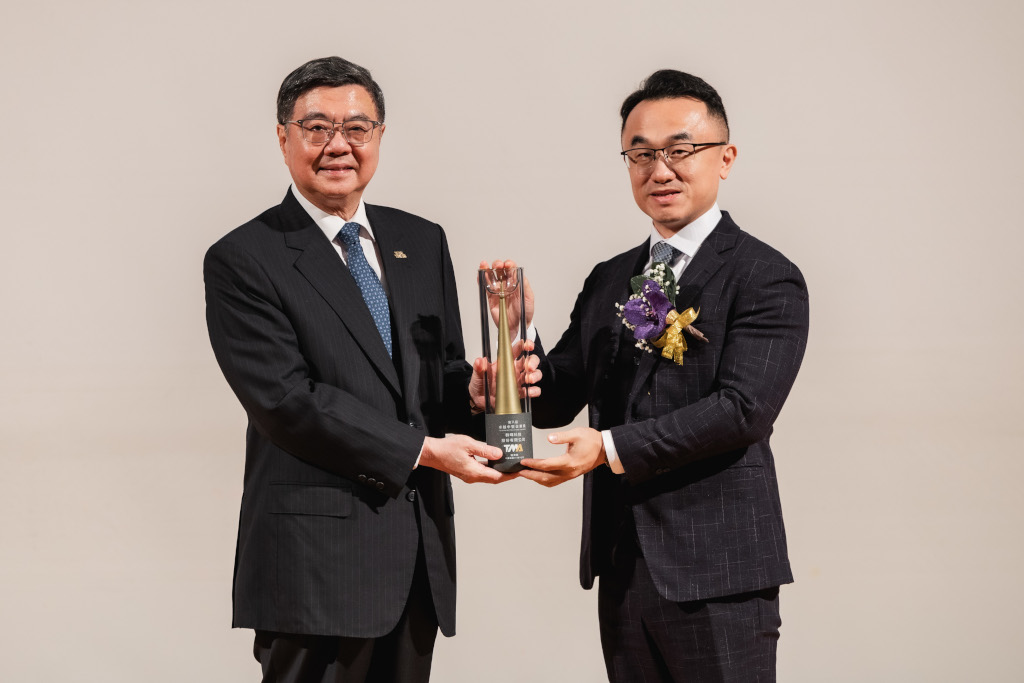 Synology榮獲第八屆卓越中堅企業獎,以創新技術與服務樹立業界典範 2 20251210 news Synology02