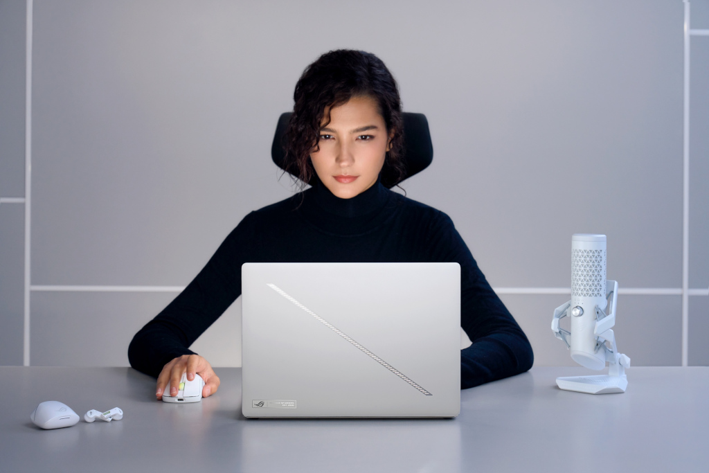 聖誕送禮靈感!歐普拉最愛:ASUS Zenbook A14,華碩五大好禮點亮聖誕節、兼具設計與實用性成熱搜首選 4 20251211 news asus04