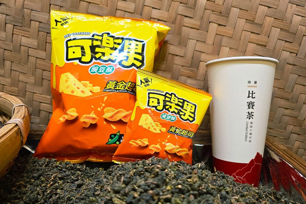 COMEBUY過年給足好彩頭,限量「冬片」熱銷五年,驚喜2.0聯名(聯華食品),喝回甘金茶湯送可樂果「黃金起司口味」 5 20260128 NEWS 1 29
