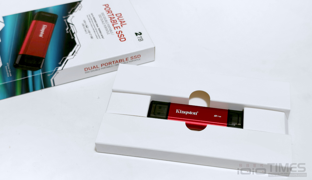 kingstondualportablessd2tb 010