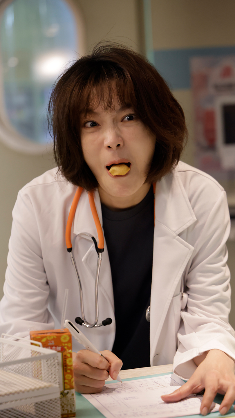 《暴走女外科》時隔4年在中天播出,首集「鑽顱戲」最讓蔡淑臻難忘 4 20260203 NEWS 1 99