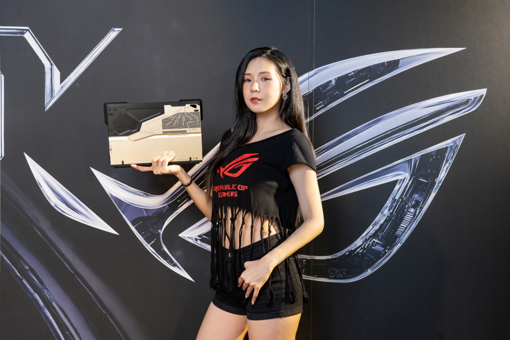 連結未來的傳奇工藝:ROG x 小島工作室聯名限量筆電震撼預購! 2 20260224 news rog02
