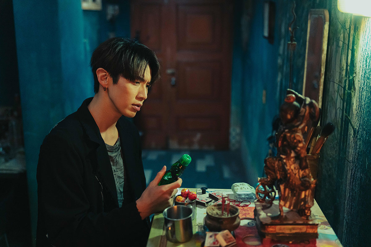 人間與靈界的宿命之戰一觸即發!Netflix原創奇幻民俗動作影集《乩身》4月2日全球獨家登場 2 20260226 NEWS 3 2