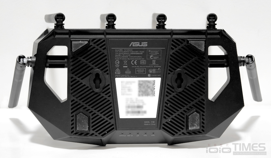 asustufgamingbe9400wifi 016