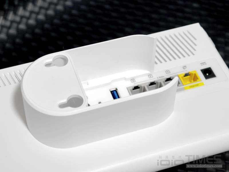 MSI ROAMII BE Pro Mesh系統開箱試用,享受無所不在的全屋Wi-Fi 7網路、暢遊高速傳輸體驗 21 msiroamiibepromeshwifi7 012 2