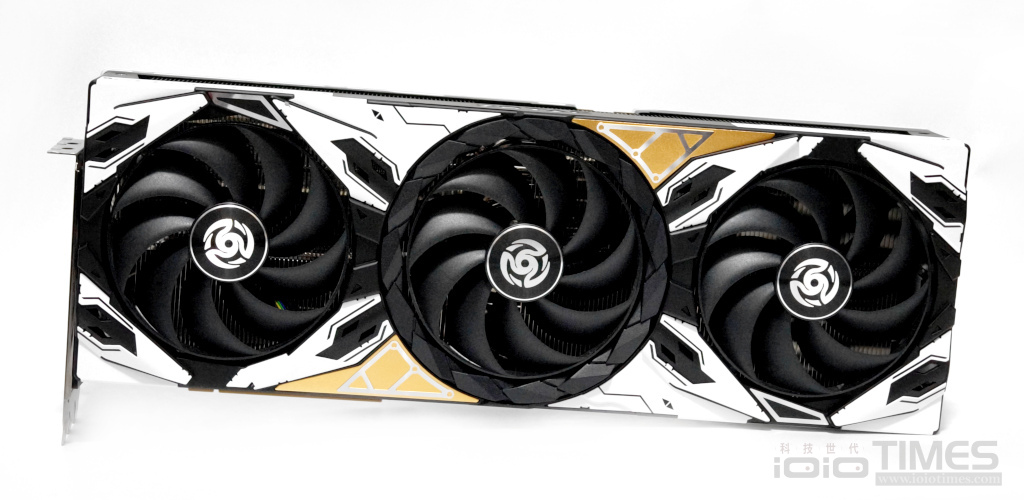 ZOTAC GAMING GeForce RTX 5070 Ti 16GB天啟OC顯卡開箱試用,二次元機甲美學科技、ARGB鑽切幻彩光環超酷炫 14 zotacgeforcertx5070ti16goc 011