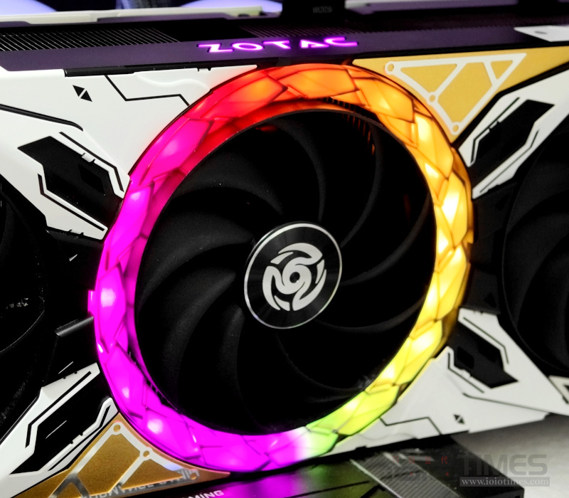ZOTAC GAMING GeForce RTX 5070 Ti 16GB天啟OC顯卡開箱試用,二次元機甲美學科技、ARGB鑽切幻彩光環超酷炫 29 zotacgeforcertx5070ti16goc 025 1