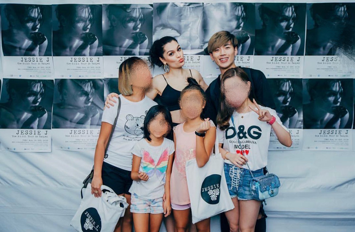 龔言脩二度朝聖Jessie J,上海場高喊生日快樂獲回應、全場齊唱成彩蛋 4 20260325 NEWS 3 11