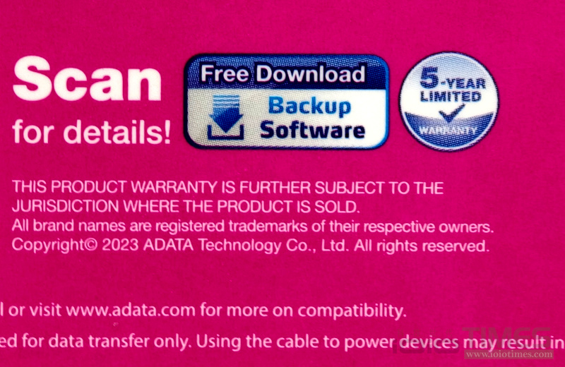 ADATA SD820、SC735高速行動外接式SSD開箱試用,強固軍規、輕巧易攜,儲存如影隨形無界限 8 adatasd820sc735ssd 013 4