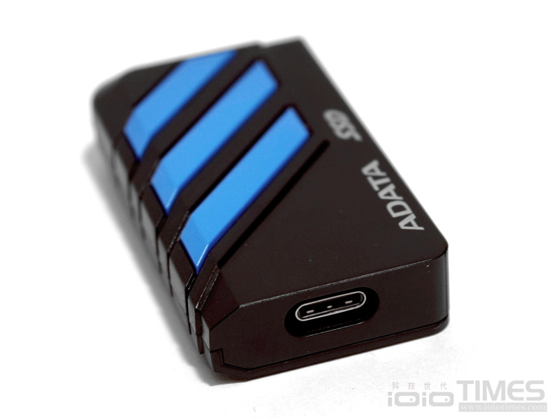 ADATA SD820、SC735高速行動外接式SSD開箱試用,強固軍規、輕巧易攜,儲存如影隨形無界限 29 adatasd820sc735ssd 024 5