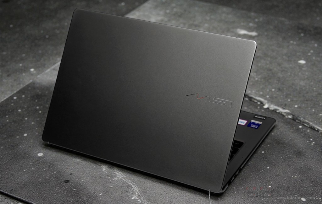 msiprestige14aid3mg 001