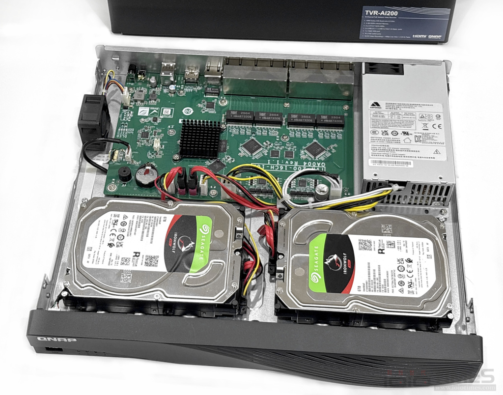 QNAP TVR-AI200網路智能NVR監控主機開箱試用,搭載AI全面守護、靈活監看無所不在 11 qnaptvrai200 013