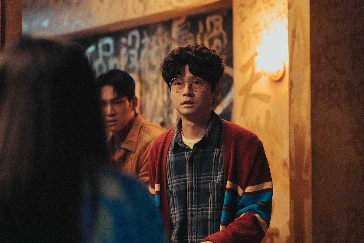 Netflix《乩身》〈製作規模篇〉花絮釋出,宮廟文化重塑奇幻宇宙、打造台劇未見新視覺 1 20260410 NEWS 1 9 1