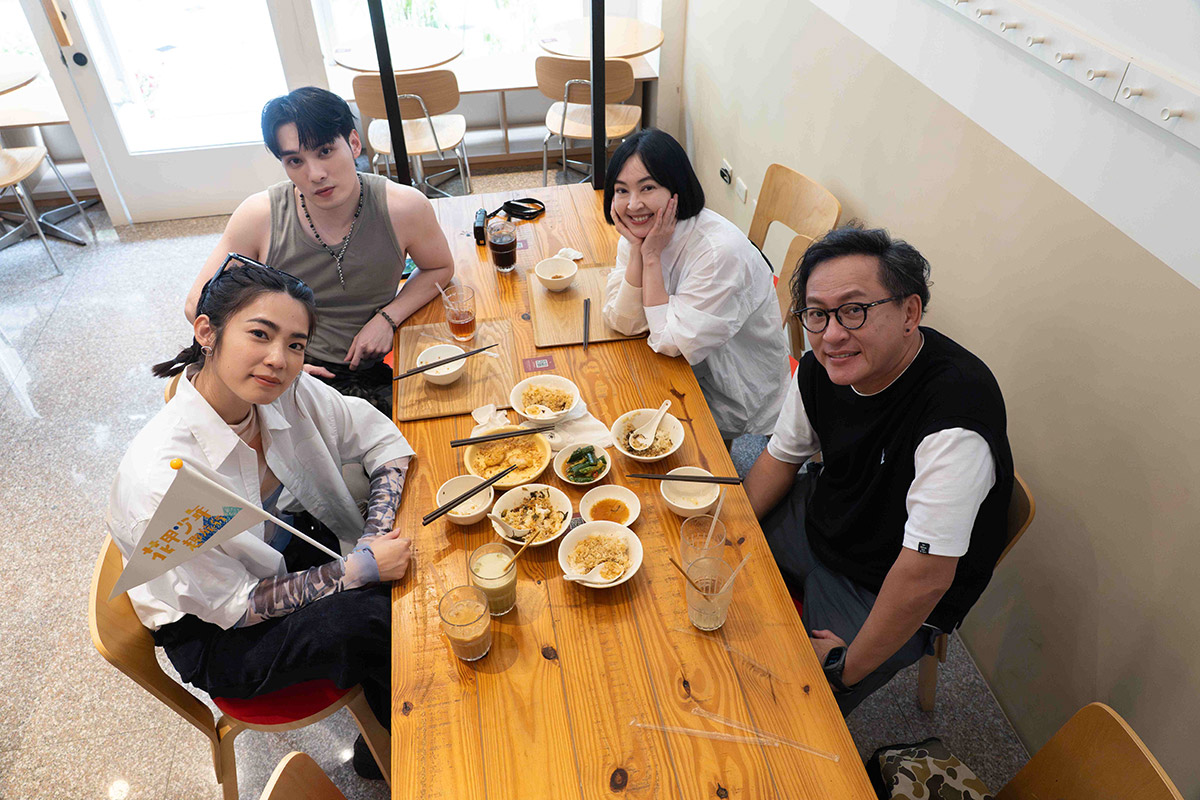 《花甲》詹姆士爆料泰國曾「牽手」蔡燦得!導演看傻:進展這麼快? 1 20260416 NEWS 1 9