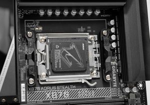 gigabytex870aorusstealthmb 018 1