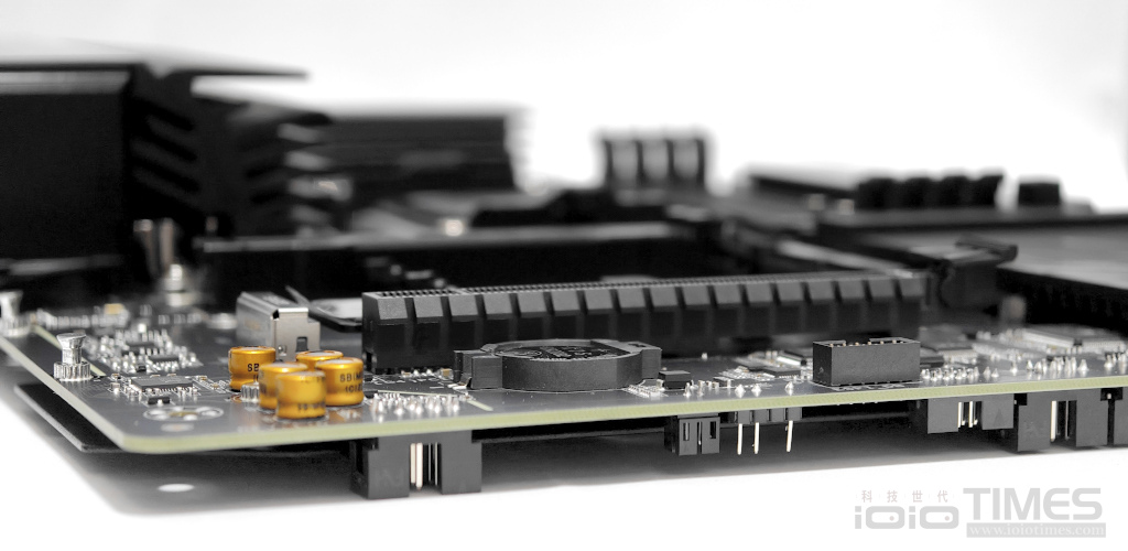 gigabytex870aorusstealthmb 029