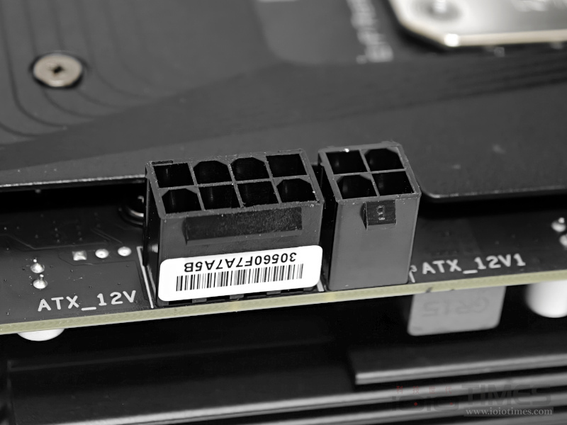 gigabytex870aorusstealthmb 031 1