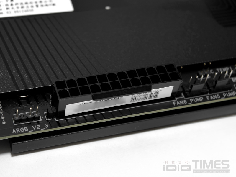 gigabytex870aorusstealthmb 031 3 1