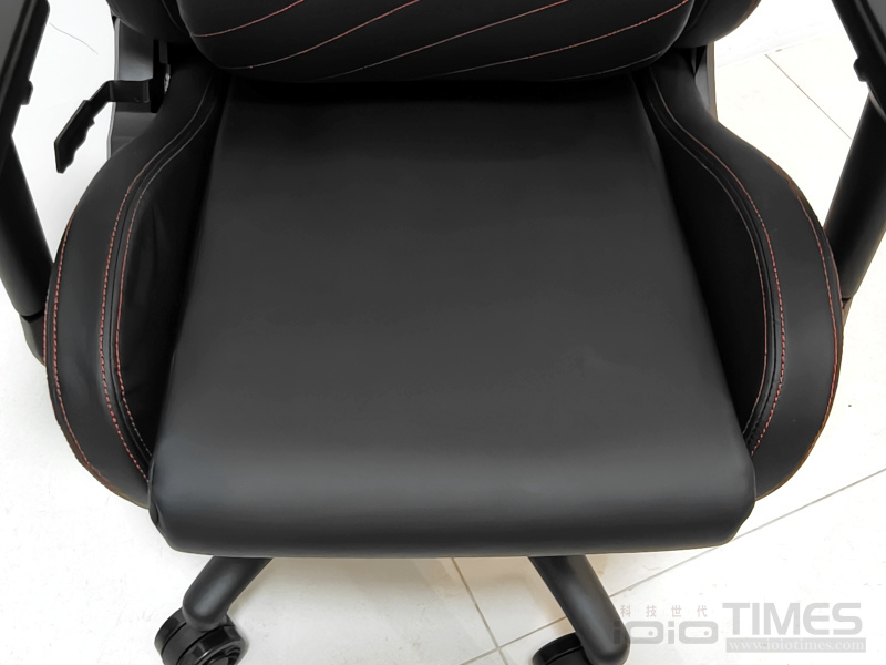 xpgnexusplusgamingchair 027 4