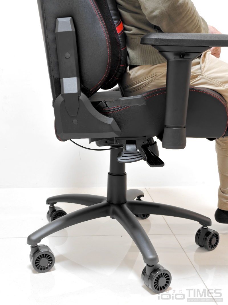 xpgnexusplusgamingchair 032 1