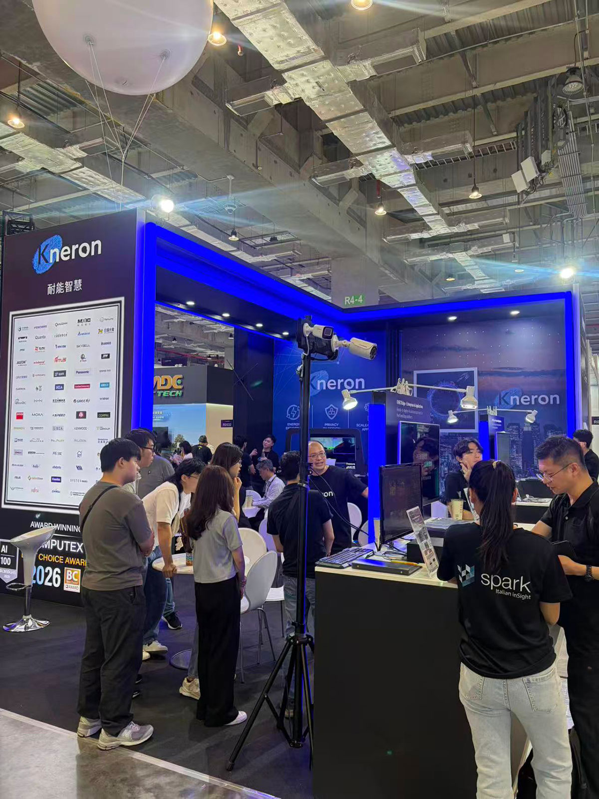 耐能驚豔亮相COMPUTEX 2026!斬獲Best Choice Award靠「雲邊協同」加速AI產業落地 4 20260602 NEWS 2 19 1