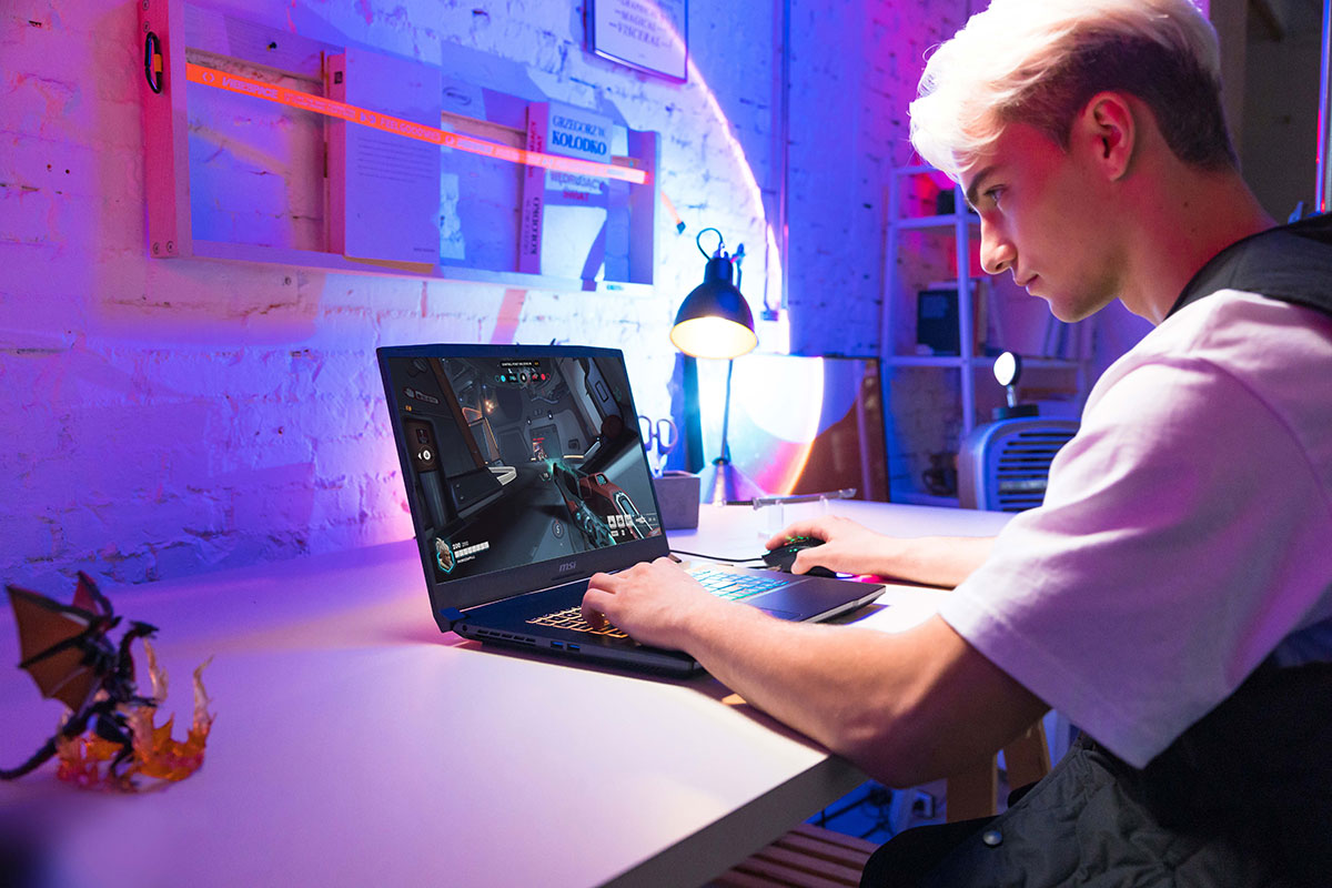 年中回饋最大檔!MSI 618購物戰開跑,熱銷明星效能筆電、AI電競掌機限時優惠,升級配備正是時候 2 20260615 NEWS 2 6 1